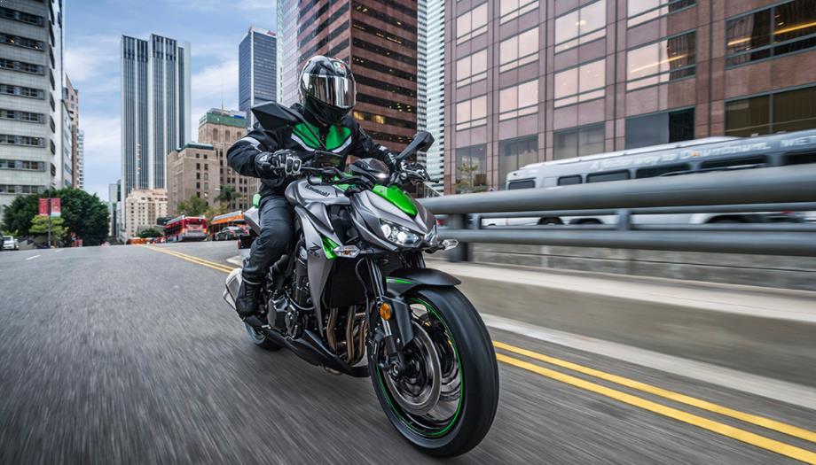 Harga Kawasaki Z1000 dan Spesifiasi Terbaru