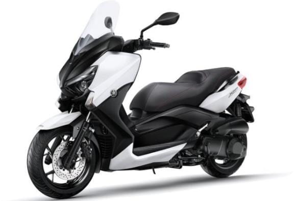 Harga Yamaha XMAX 250 Review & Spesifikasi Terbaru